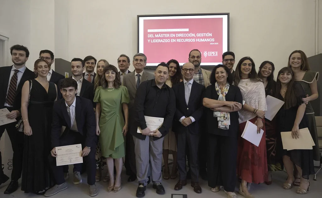 La X Promoción del Máster RRHH CES CISNEROS Foto 1 La X Promoción del Máster RRHH CES CISNEROS Foto 1