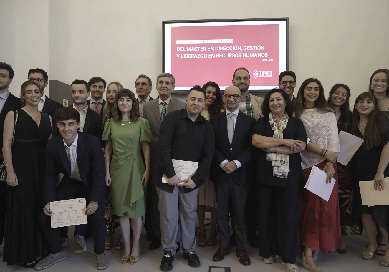 La X Promoción del Máster RRHH CES CISNEROS Foto 1